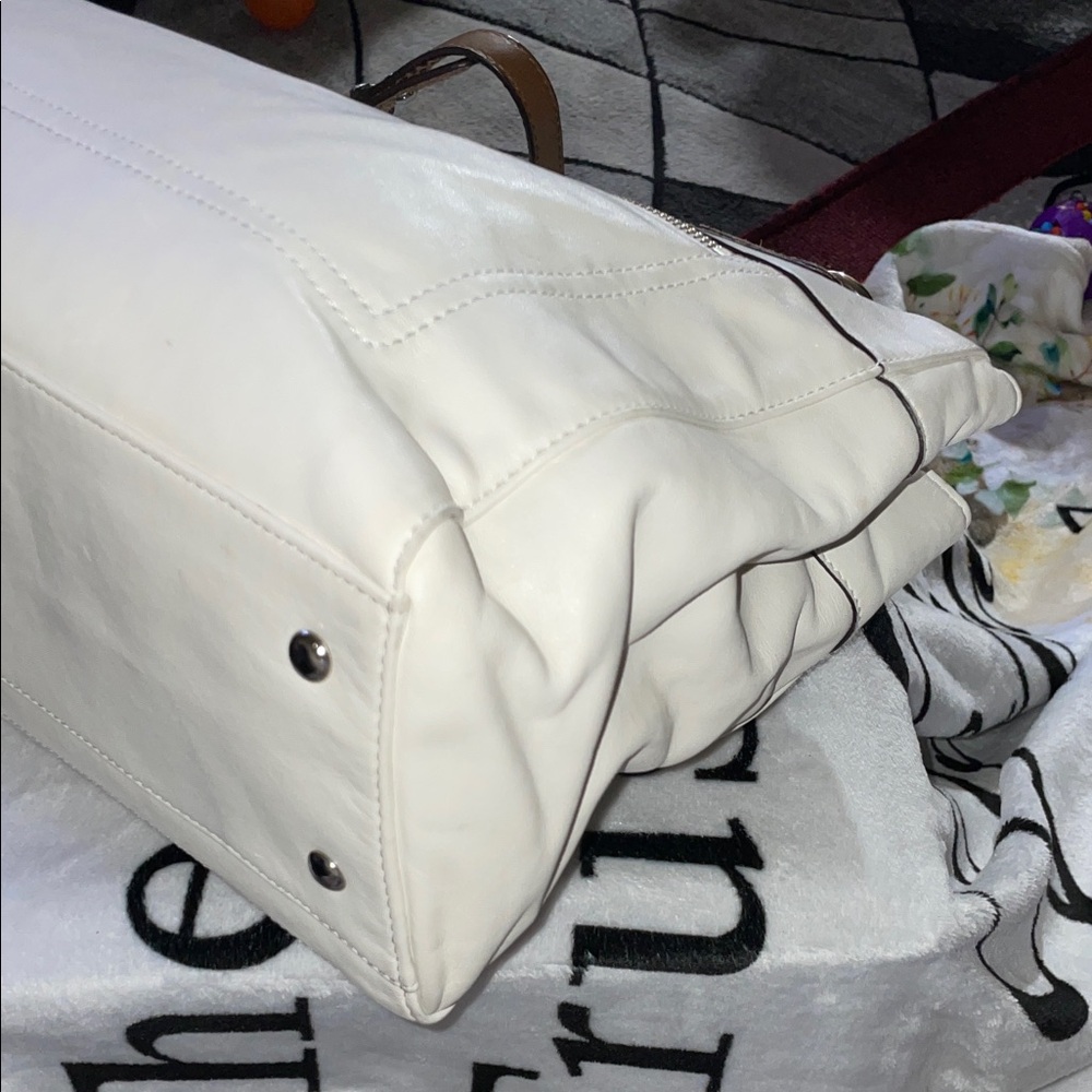 Coach Vintage Penelope Ivory Leather/ Brown Snakeskin Carryall Women's Handbag - Picture 10 of 16